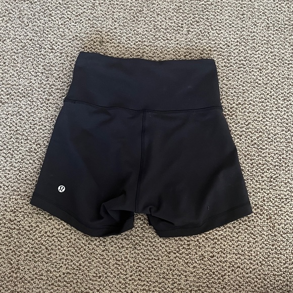 Lululemon shorts - Picture 2 of 6